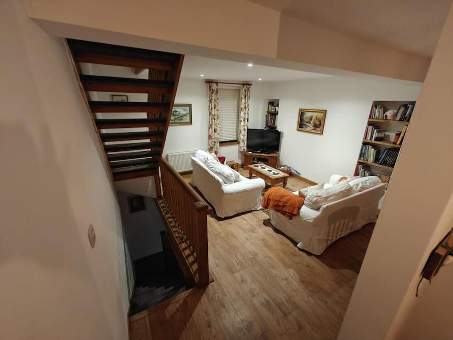 Welsh Miners Cottage Four Bedroom House Treherbert Exterior photo
